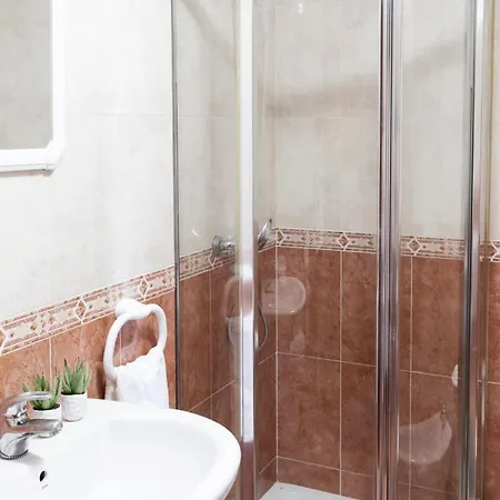 Baruhaus Piscina Y Parking Rianxo X2 Rianjo